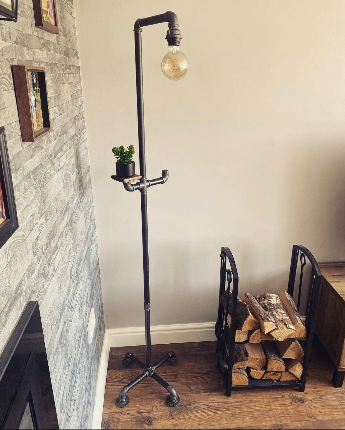 Industrial Pipe Floor Lamp with Shelf – Steampunk Edison Standing Lamp – Vintage Loft Style Lighting